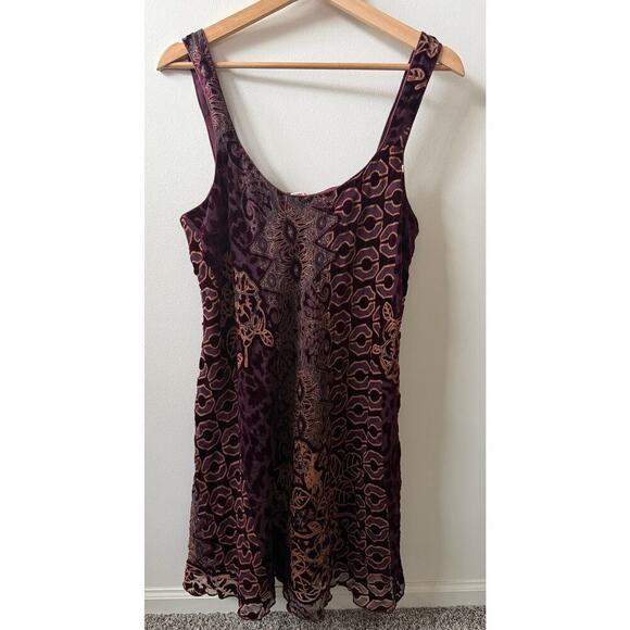 Johnny Was Dresses & Skirts - JOHNNY WAS velvet mini dress women's size L